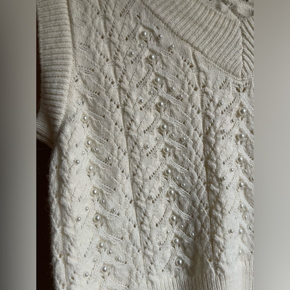 Zara Women's ribbed knit Cream Sweater Vest pearl design size S preppy academia - Picture 2 of 9